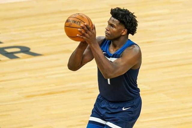 布拉德利：上赛季击败切尔西后，我很激动只睡了三四个小时