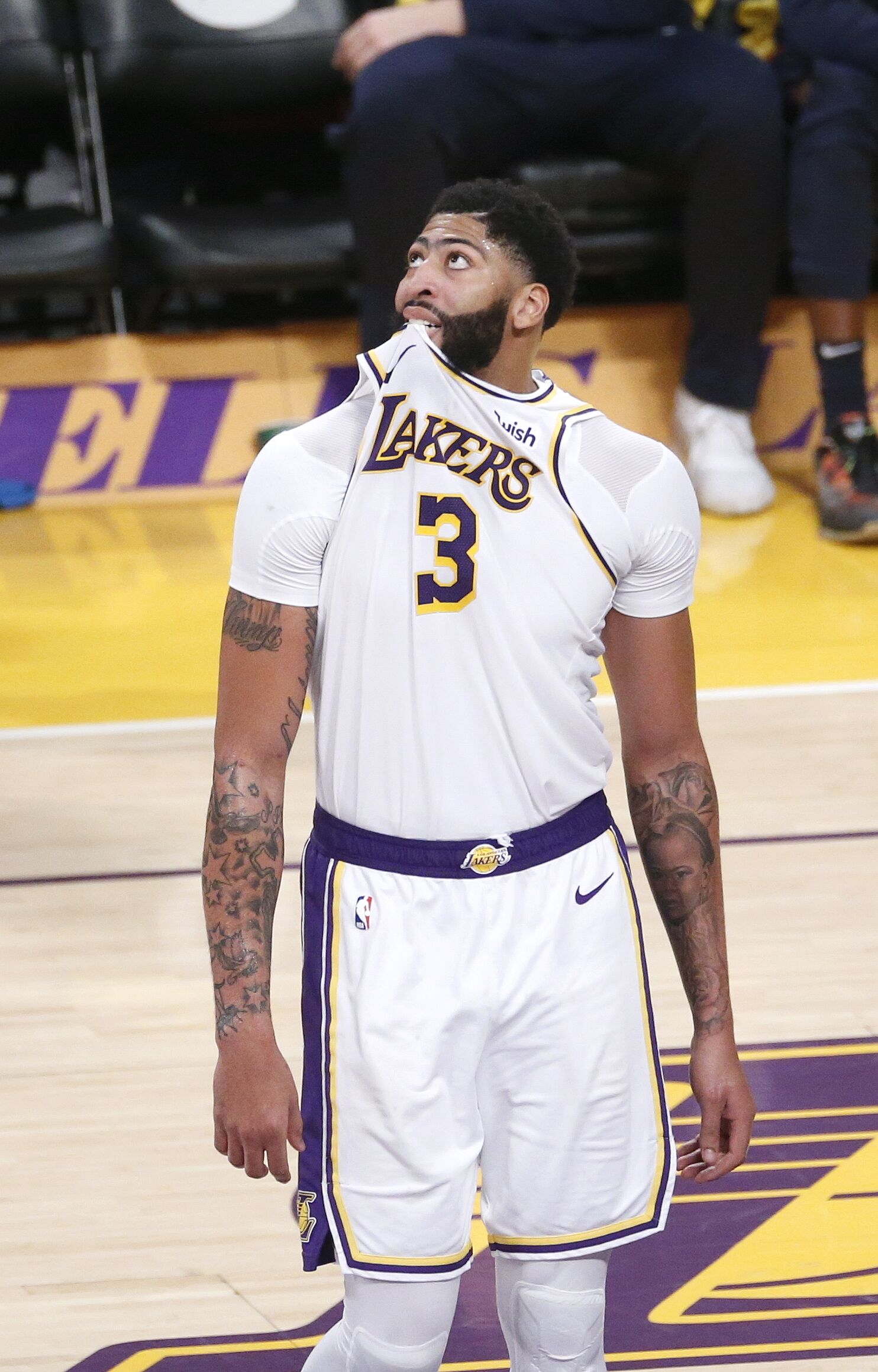 此例凸显了 此例凸显了